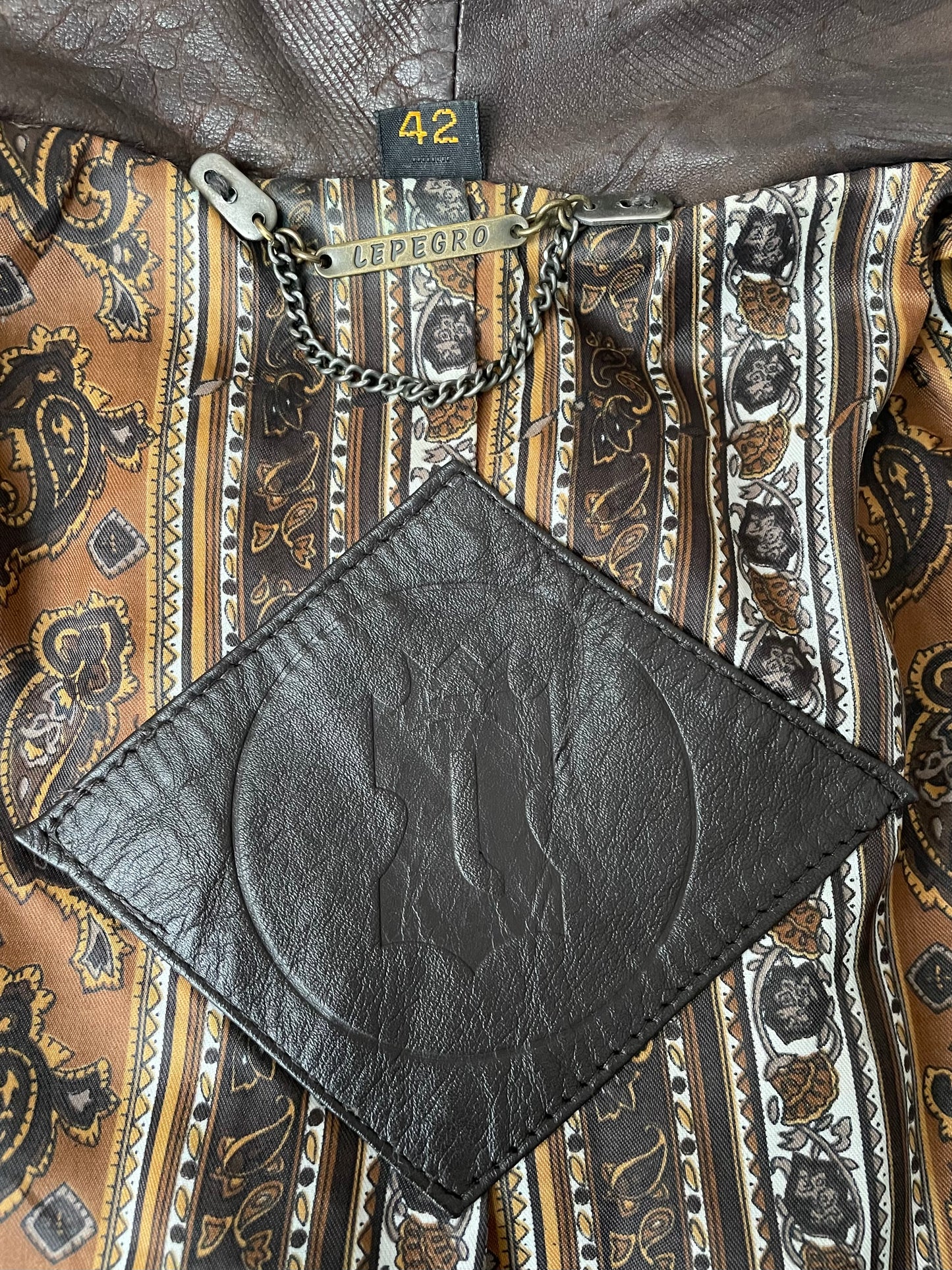 Blouson en cuir marron foncé 42