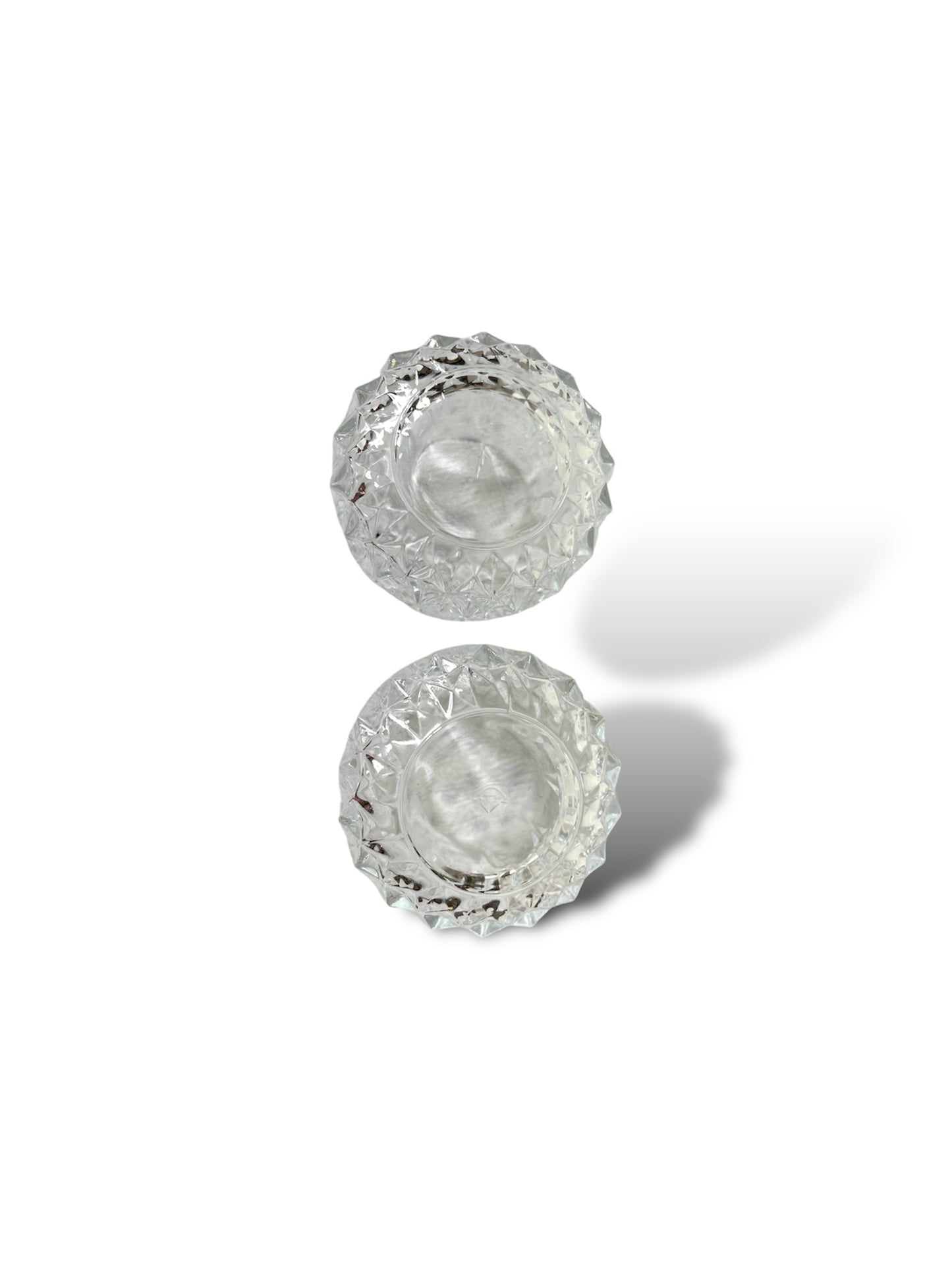 Duo de verres à liqueur en cristal taillé
