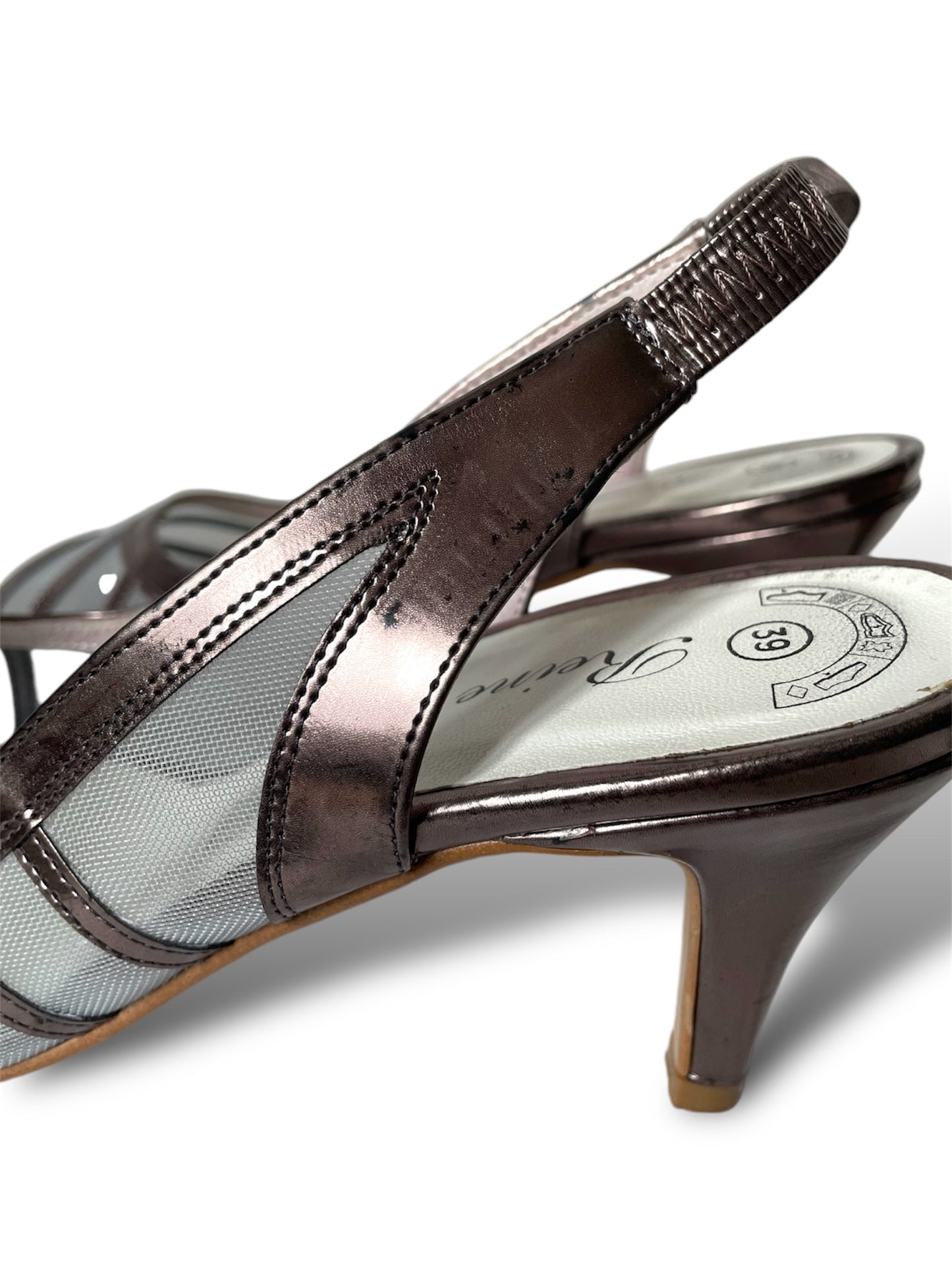 Escarpins à talon couleur bronze 39