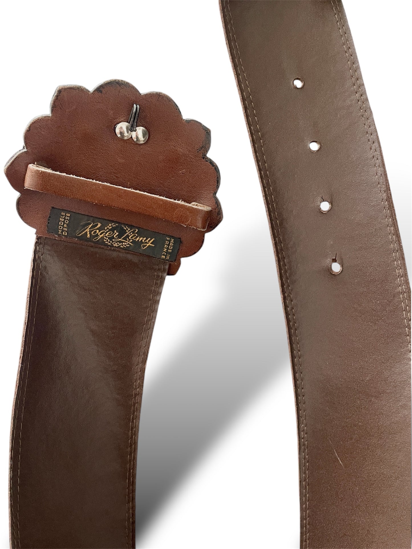 Ceinture en daim marron avec fleur en relief