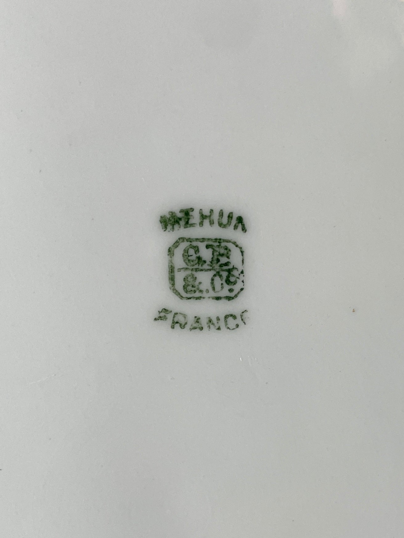 Plat à anses et dorures de Mehun