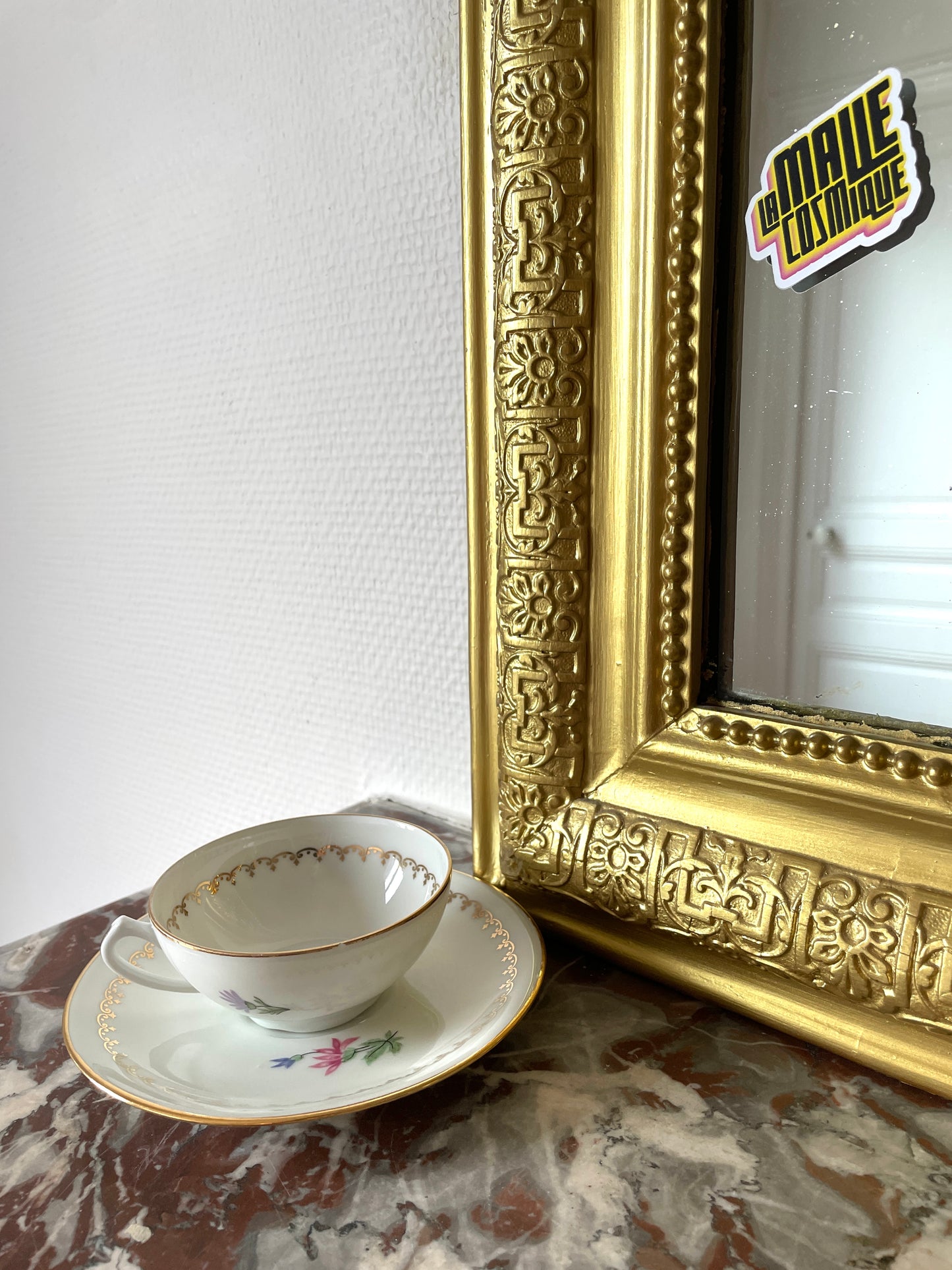 Tasse et soucoupe en porcelaine de Limoges