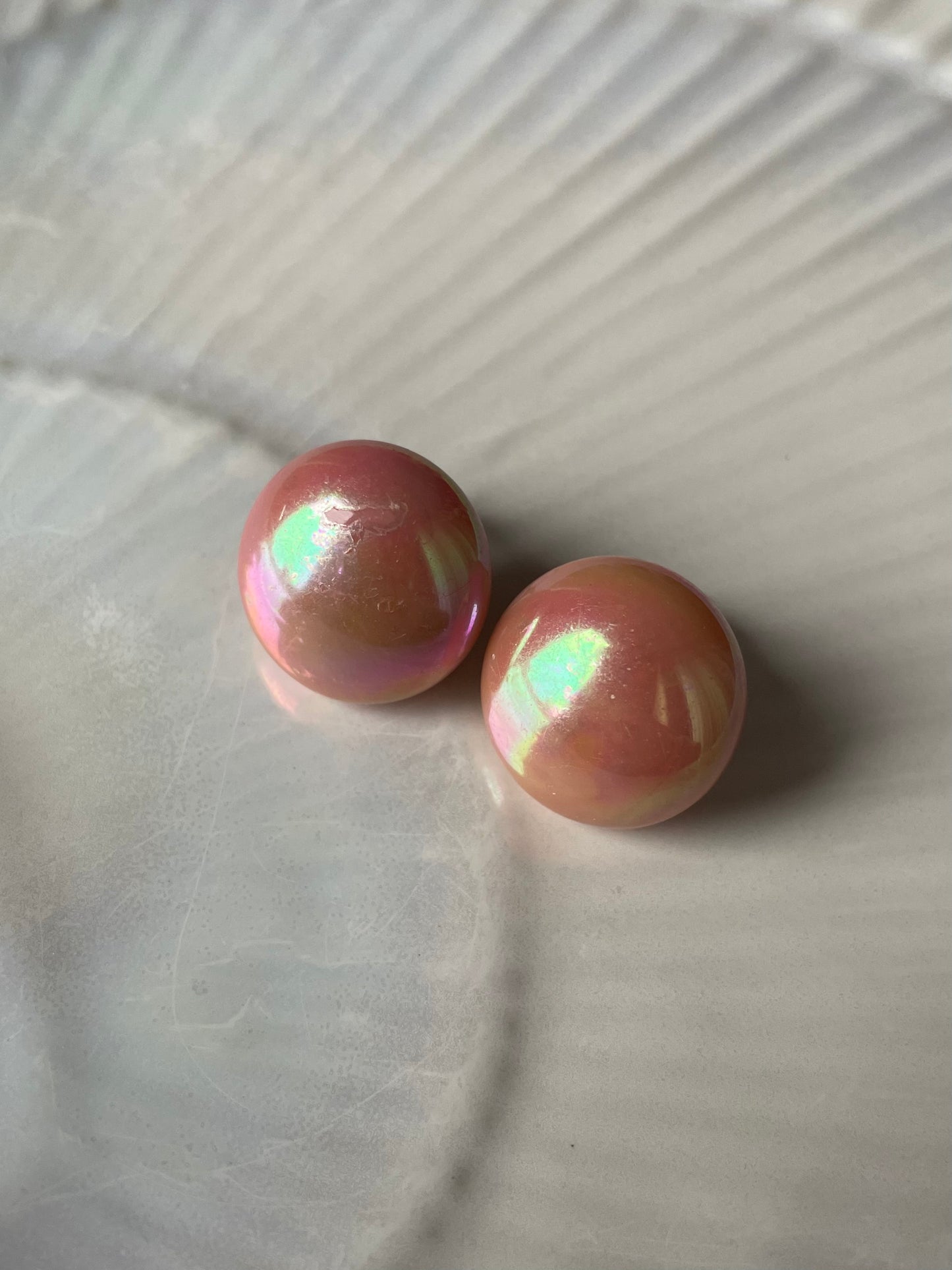 Boucles d'oreilles rose nacré