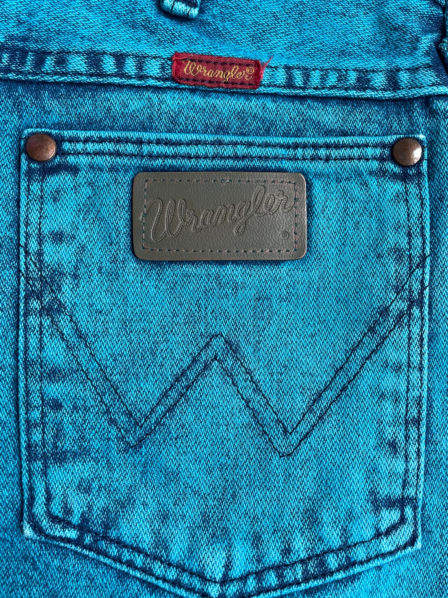 Jean Wrangler bleu électrique 40