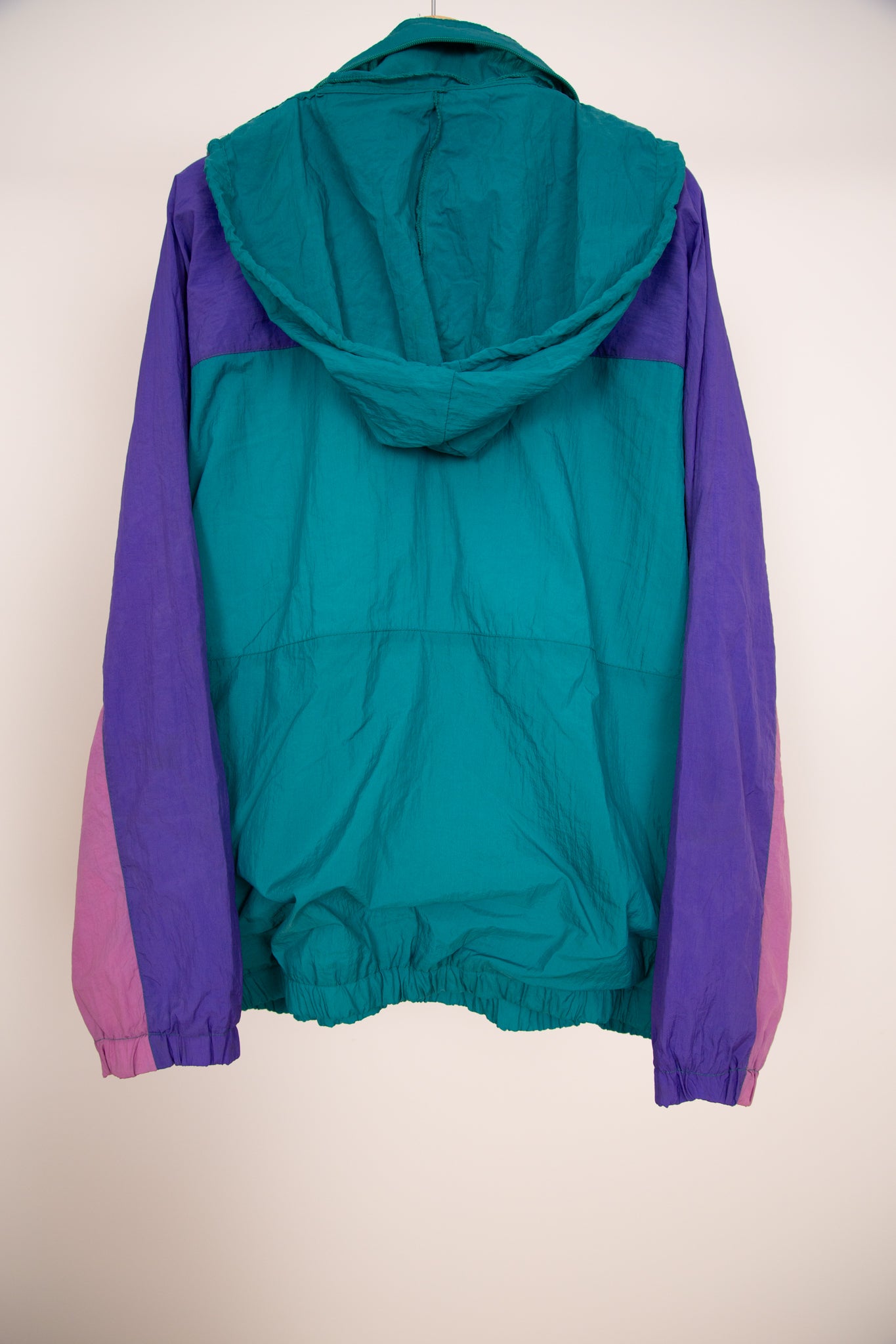 Coupe-vent vert, violet et rose 58