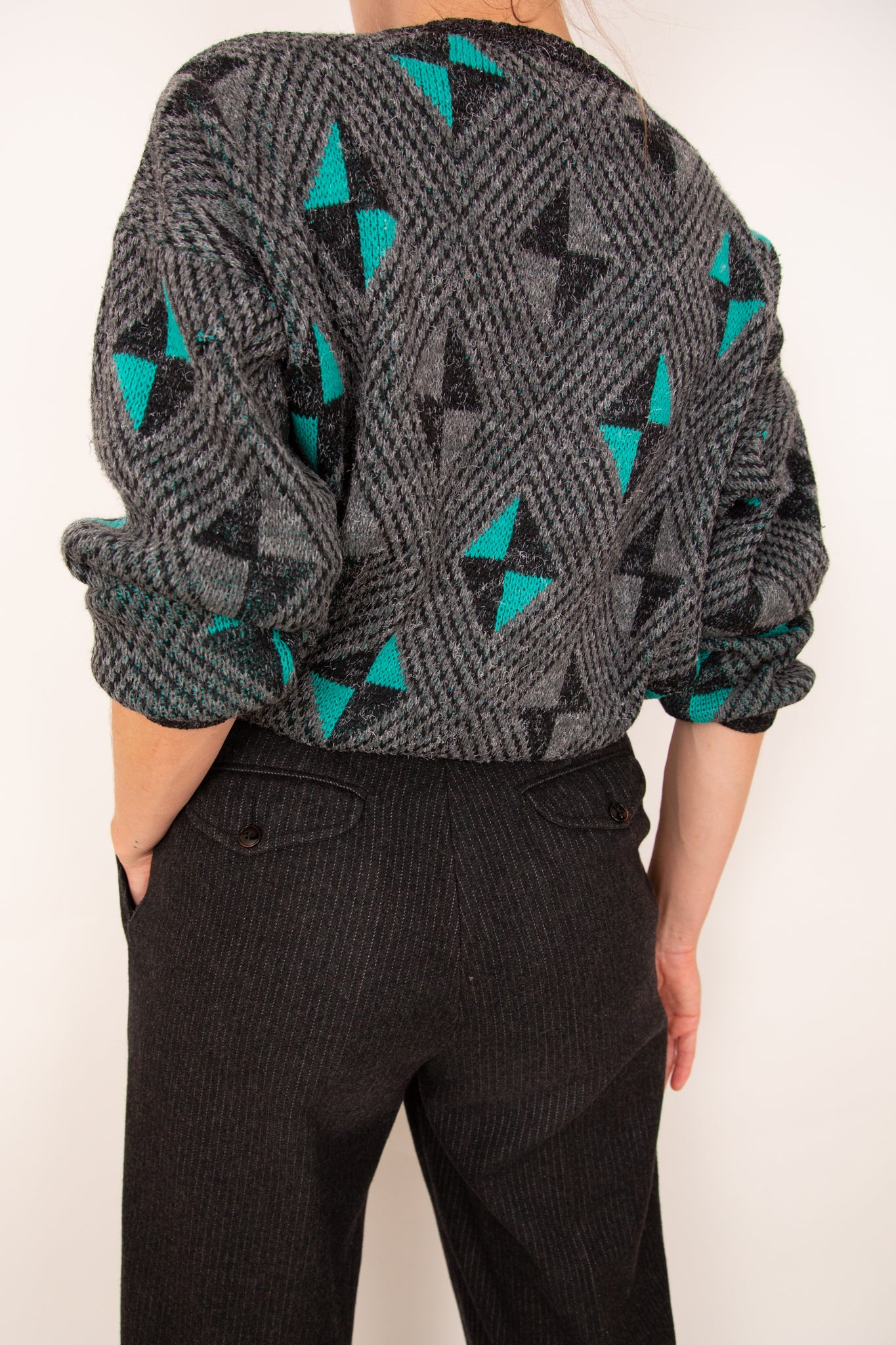 Pull col rond gris noir et turquoise 38