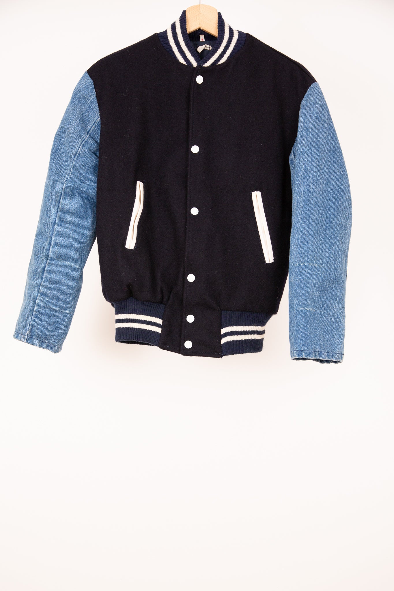 Blouson laine et jean bleu et blanc 36