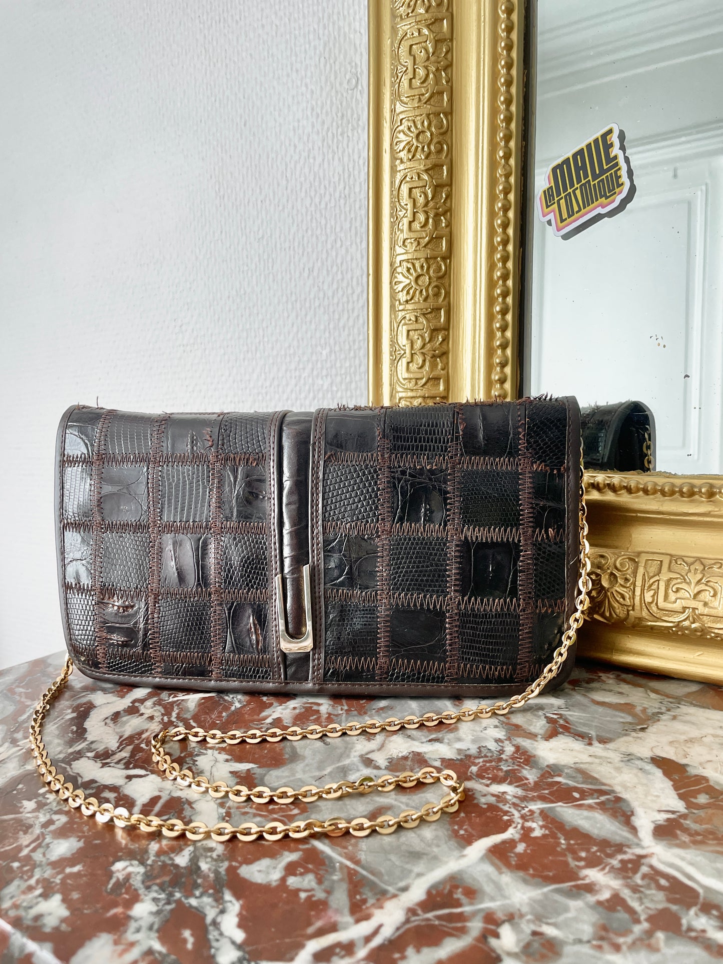 Sac bandoulière marron à chaîne dorée