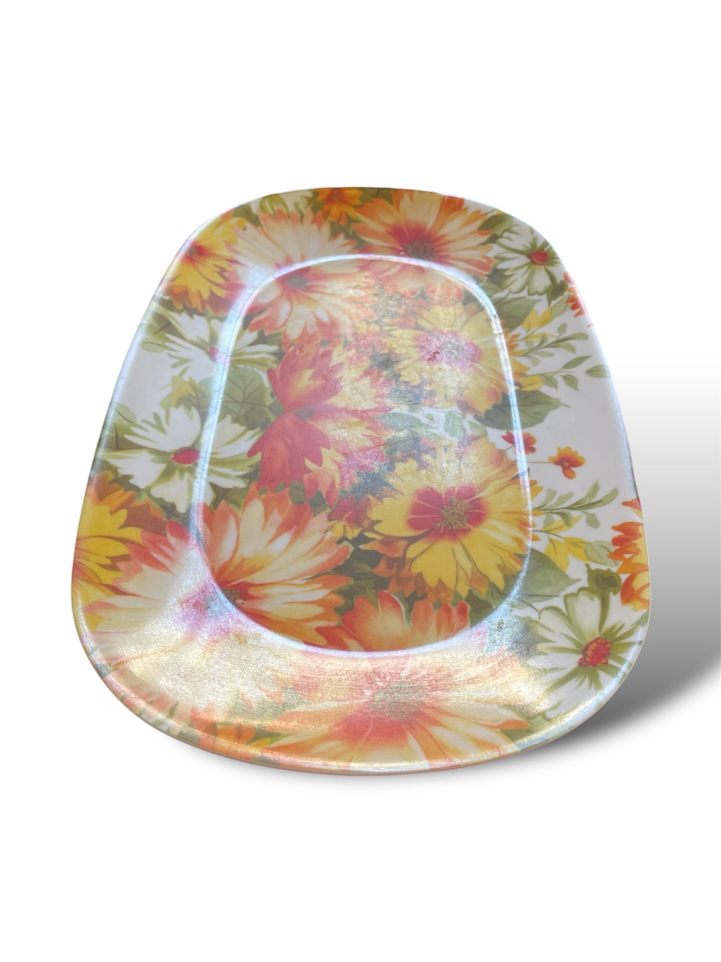 Plateau blanc à fleurs