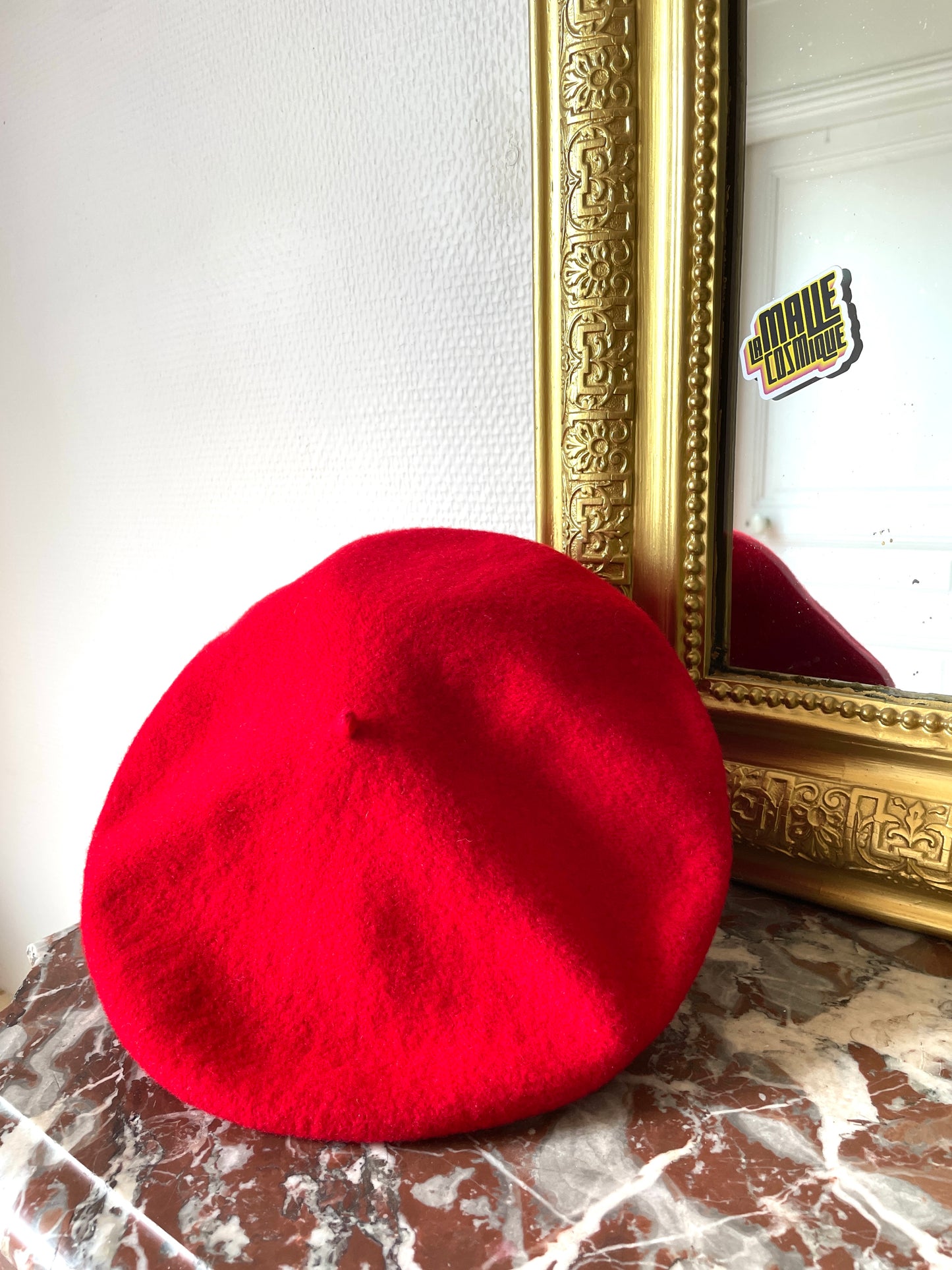 Béret en laine rouge