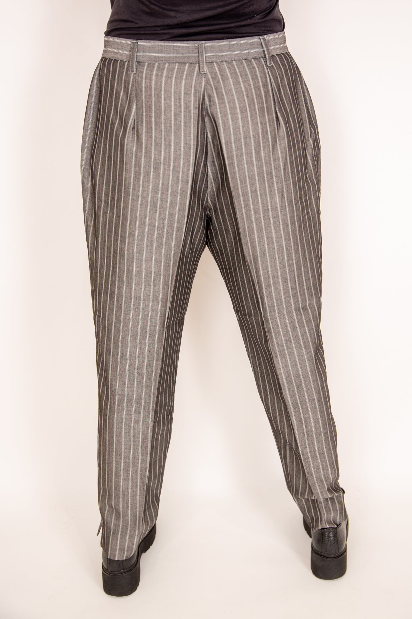 Pantalon à pinces gris 40
