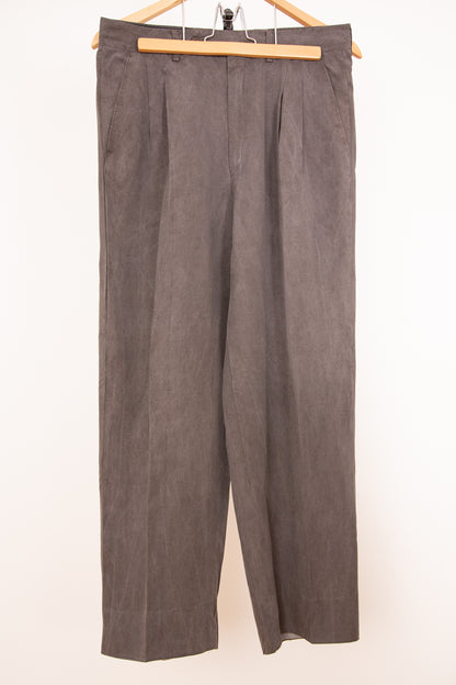 Pantalon à pinces gris et fluide 44