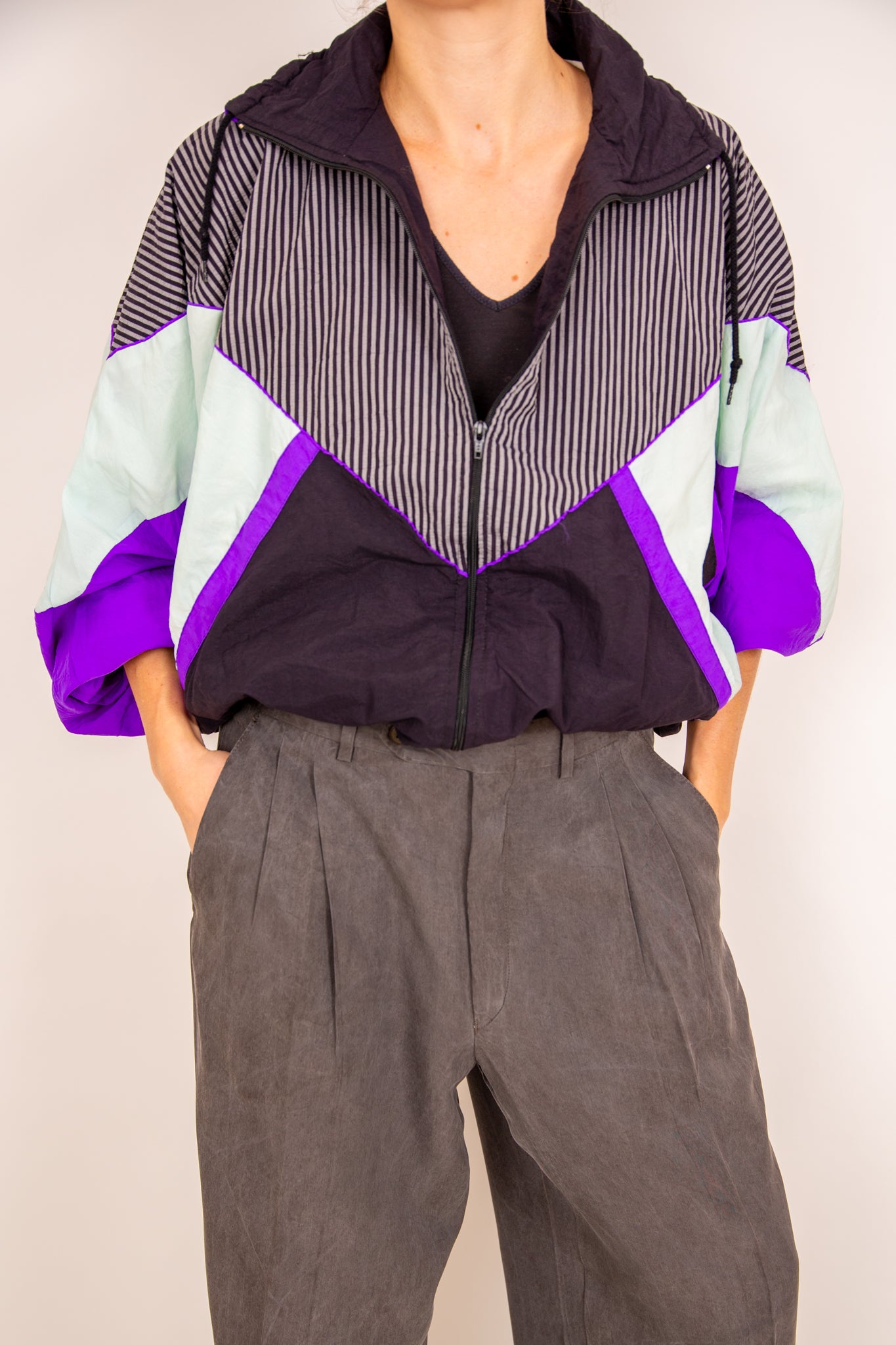 Veste de sport colorée à rayures 40