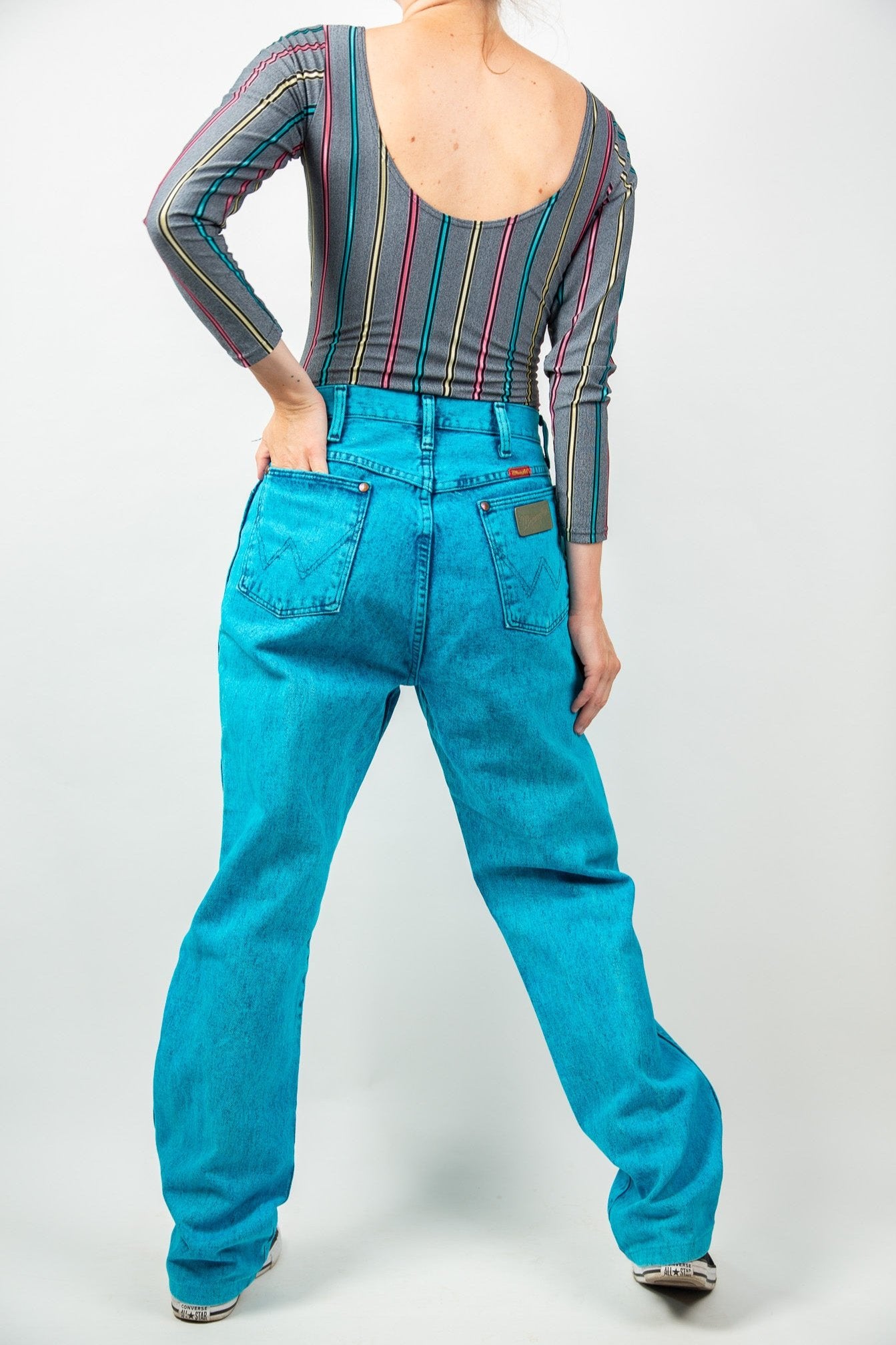 Jean Wrangler bleu électrique 40