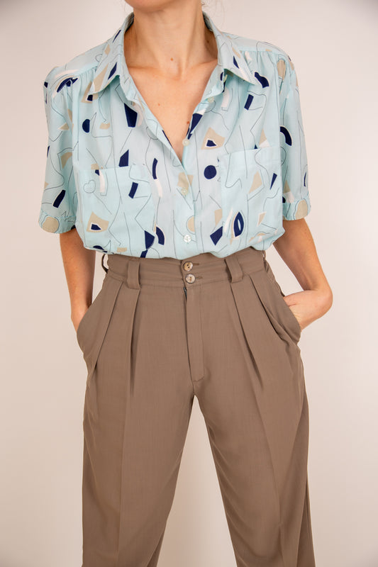Chemisier à motifs bleus et beiges 38
